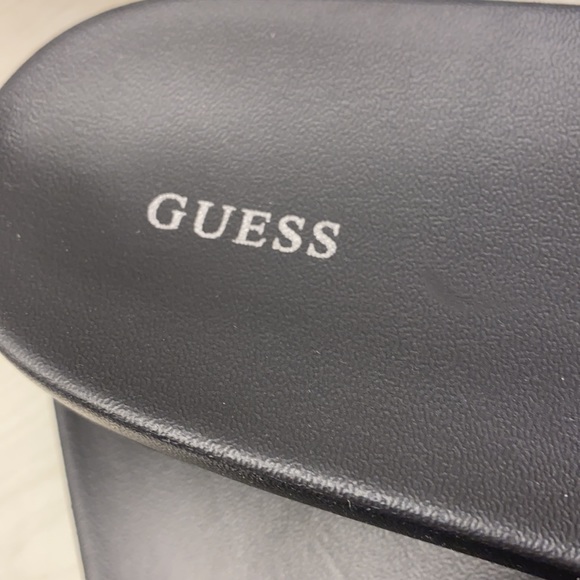 Guess Salema Flat Sandals Grey/Pink Silver Chains nice and Comfy Sz 8 Brand New - Picture 6 of 8